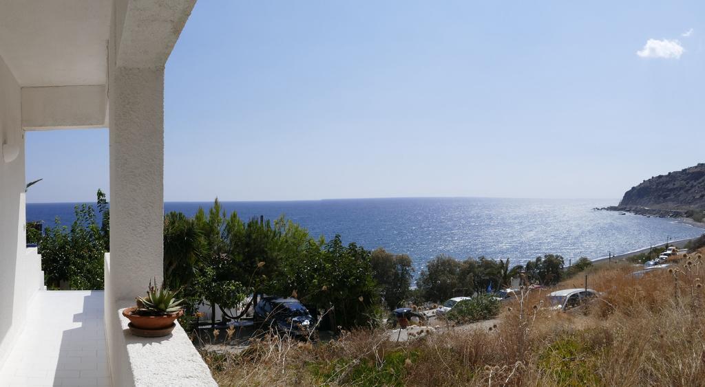 Big Blue Apartments Myrtos  Exterior photo